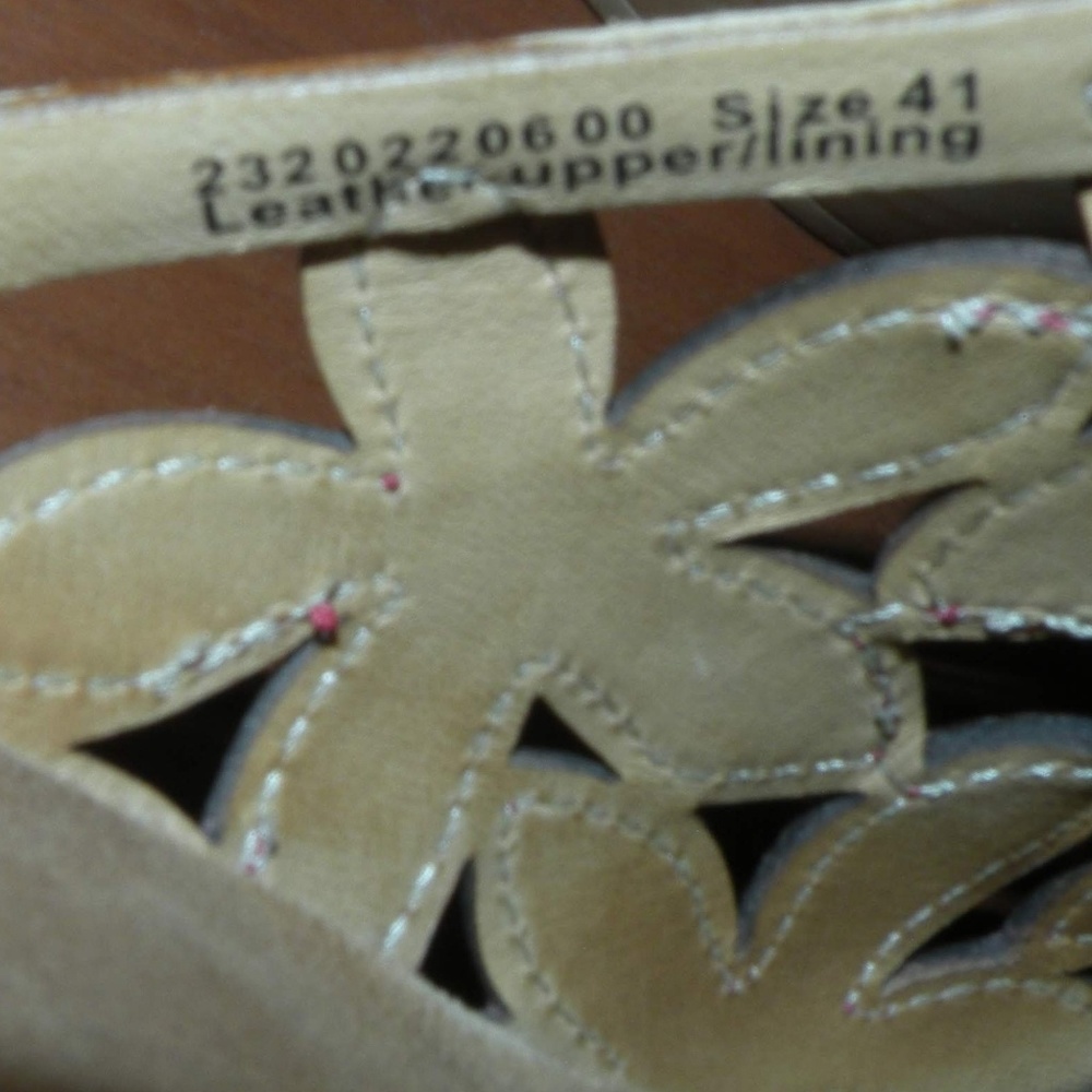 Dansko Sandals - Picture 6 of 7